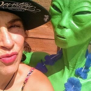 Meet your Posher, Claudia